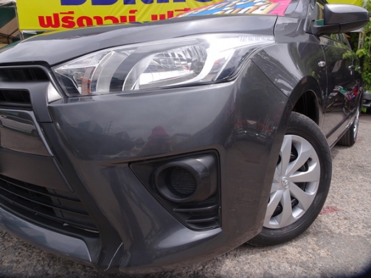 TOYOTA YARIS 1.2AT ปี 2015