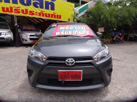 TOYOTA YARIS 1.2AT ปี 2015