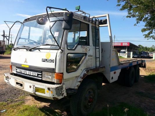 ขายรถ10ล้อ 2เพลา เทรลเลอร์FN527 เครื่อง195แรง โลฮาย10สปีด พาวเวอร์ จิฟฟี่ ภายในสวย เอกสารเล่มทะเบียนพร้อมโอน ราคา650,000 สนใจโทร 090-8588220คุณนะ 093-3258446คุณบิว หรือเข้าดูสินค้าอื่นๆได้ที่ www.narong2truck.com หรือ www.truck.in.th/498 หรือเพจFacebook ณ