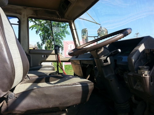 ขายรถ10ล้อ 2เพลา เทรลเลอร์FN527 เครื่อง195แรง โลฮาย10สปีด พาวเวอร์ จิฟฟี่ ภายในสวย เอกสารเล่มทะเบียนพร้อมโอน ราคา650,000 สนใจโทร 090-8588220คุณนะ 093-3258446คุณบิว หรือเข้าดูสินค้าอื่นๆได้ที่ www.narong2truck.com หรือ www.truck.in.th/498 หรือเพจFacebook ณ