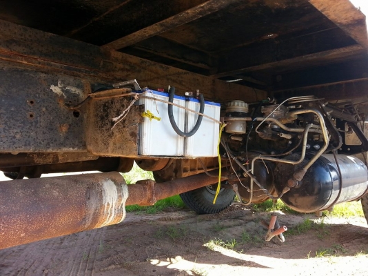 ขายรถ10ล้อ 2เพลา เทรลเลอร์FN527 เครื่อง195แรง โลฮาย10สปีด พาวเวอร์ จิฟฟี่ ภายในสวย เอกสารเล่มทะเบียนพร้อมโอน ราคา650,000 สนใจโทร 090-8588220คุณนะ 093-3258446คุณบิว หรือเข้าดูสินค้าอื่นๆได้ที่ www.narong2truck.com หรือ www.truck.in.th/498 หรือเพจFacebook ณ