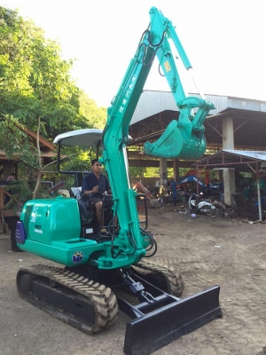 ขายรถขุดแบคโฮยอดนิยม KOMATSU Pc30-7 ขนาด30 (คอลโทลสั้น ปั๊มนิ้ว มีลายหัวกระแทก) เครื่องแน่น ระบบไว รถพร้อมใช้งาน (มีวีดีโอการใช้งานให้ชม) ราคา 430,000 บาท ☎️096-3268553(สถิตย์พันธ์) ID LINE 0963268553 ขายรถขุดแบคโฮยอดนิยม KOMATSU Pc30-7 ขนาด30 (คอลโทลสั้น ปั๊มนิ้ว มีลายหัวกระแทก) เครื่องแน่น ระบบไว รถพร้อมใช้งาน (มีวีดีโอการใช้งานให้ชม) ราคา 430,000 บาท ☎️096-3268553(สถิตย์พันธ์) ID LINE 0963268553