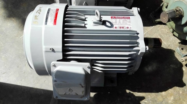 ** SOLD ** มอเตอร์ Mitsubishi 5 HP 220V ใช้ไฟบ้านรุ่นใหม่ชนช้อปสภาพกริ้บทุ่นเดิมๆมาเทสก่อนได้