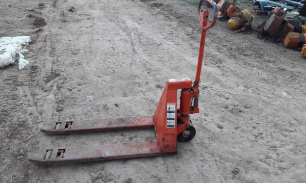 ขาย handlift แฮนลิฟต์ ยกของ แม่แรงเก่าญี่ปุ่นแท้ ราคาถูก ๆ กันไปเลยครับ เหล็กอย่างดี