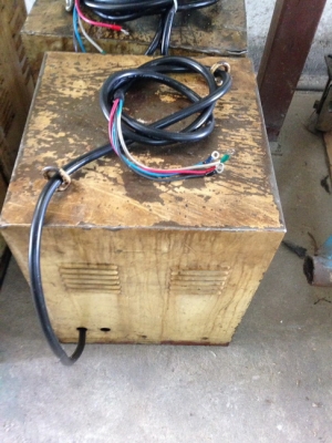 หม้อแปลงมือสองตามสภาพ 380 V ออก 200V  10KVA