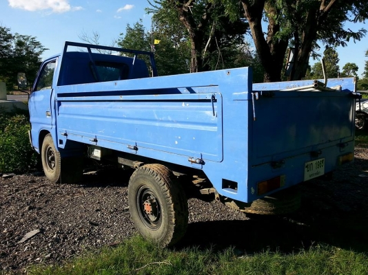 ขายรถ4ล้อบรรทุก เครื่อง88แรง เพลาลอย เครื่องดี แคชซีสวย ยางดี เอกสารเล่มทะเบียนพร้อมโอน ราคา125,000 สนใจโทร 090-8588220คุณนะ 093-3258446คุณบิว หรือเข้าดูสินค้าอื่นๆได้ที่ www.narong2truck.com หรือ www.truck.in.th/498 หรือเพจFacebook ณรงค์ ซื้อขายรถมือสอง