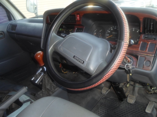 รถตู้สวยๆพร้อมใช้งานครับ รถตู้สวยๆพร้อมใช้งานครับ