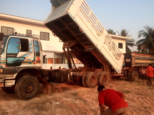 พ่วงแม่-ลูก 3 M  (( วางเครื่อง  320 แรง  )) รถพร้อมใช้งาน ราคา  1,250,000 บาท