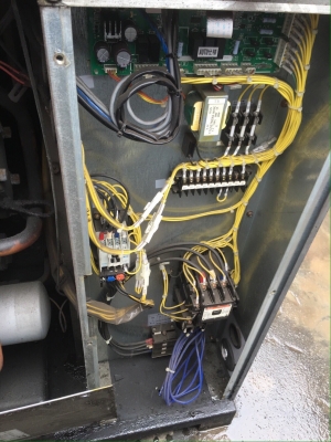 ขายเครื่องปั๊มลมสกรู  HITACHI OSP -11M6AR2 รุ่นใหม่มีแอร์ดรายเออร์  ( พร้อมใช้งาน รับประกัน 1 ปี ) คุณสนใจคุยกัน