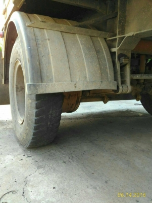 ลูกพ่วงไม่ดั้ม PN 155,000 บาท กว้าง 2.5 ยาว 6.0 เมตร   ปี 36 เอกสารเล่มทะเบียน  รถอยู่ จ.อุบลราชธานี