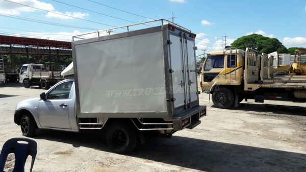 รถกระบะตู้เย็น MITSUBISHI เพลาลอย ทำองศาได้ 10 องศาขึ้นไป
