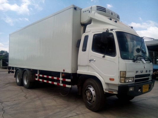 รถสิบล้อตู้ย็น Mitsubishi 617 Euro 2 เพลาเดียว 260 แรงม้า ตู้ยาว 7.20 เมตร
