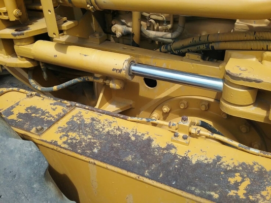 ขาย 2,650,000 CAT 140 G 5 MD เครื่องดี เกียร์แรง รถสวยไม่มีรั่วซึม(สวยจัด)เล่มทะเบียนรถสวยพร้อมใช้เอกสารพร้อมโอน