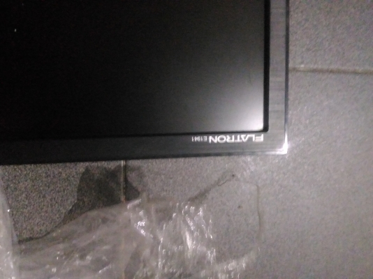 ขายจอคอม lg 20 นิ้ว ไม่มีขาตัง