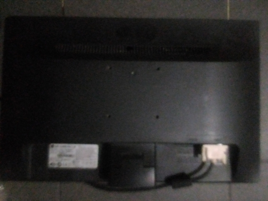 ขายจอคอม lg 20 นิ้ว ไม่มีขาตัง