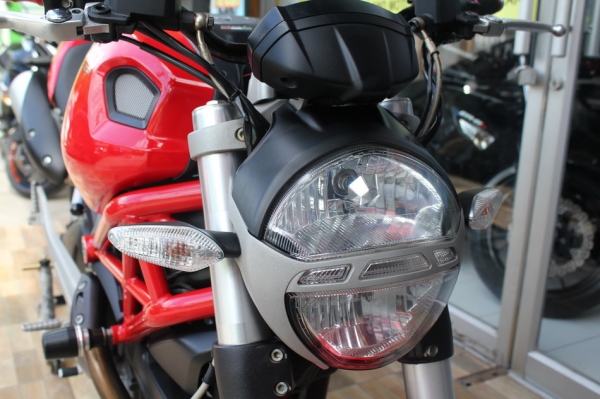 DUCATI m795 ปี2012 รถศูนย์ วิ่งน้อยสภาพ Showroom รับแลก-เปลี่ยน