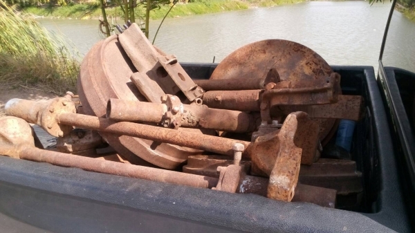 ขายล้อนำรถแทรกเตอร์ พร้อมขายึดล้อนำสภาพสวยเก่าเก็บ ของเก่าญี่ปุ่น มี D-50 D-5 D-4ขายไม่แพงคับ