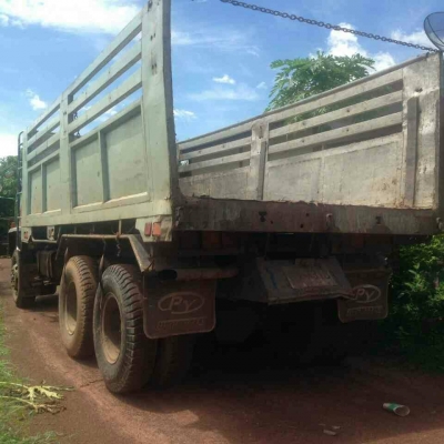 ISUZU  ROCKY  655,000 บาท คัสชี FXZ13NFY  2 เพลา เกียร์สโลว์ เครื่อง 6SA1-210 แรง  เบรคทิฟฟี่ เพาเวอร์  เล่มทะเบียน รถอยู่ จ.สกลนคร