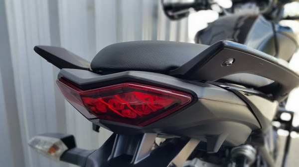 Versys 2011 วิ่งแค่ 5000 เจ้าของมือเดียว ไม่มีเวลาขี่ ต่อรองได้ฮะ