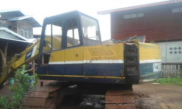 ขายรถขุดแบ็คโค SK120 มาร์คทรู045 สภาพสวยทำงานปกติ ช่วงล่างดี บูมดี ขายรถขุดแบ็คโค SK120 มาร์คทรู045 สภาพสวยทำงานปกติ ช่วงล่างดี บูมดี