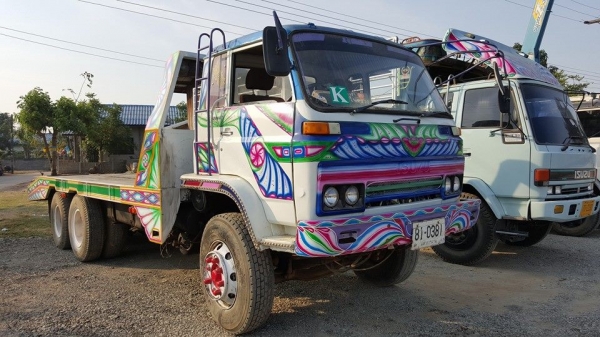 ขาย10ล้อ2เพลา จัมโบ้200แชชซีใหญ่หางเหล็กHดรีม ลาก320ได้ สโลว์กลางอินเตอร์4สปีด พร้อมใช้งาน ทะเบียนครบ