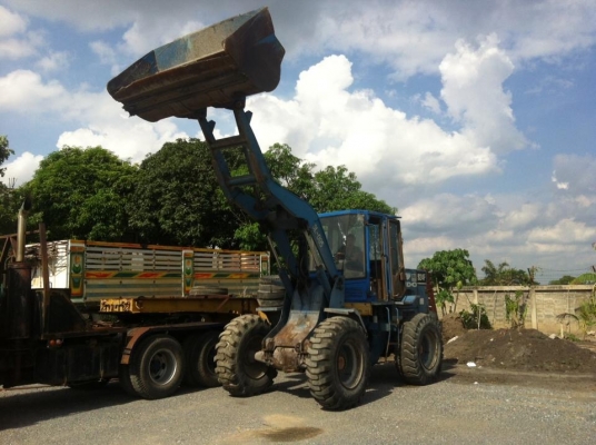 ขายรถตัก cat เอวอ่อน