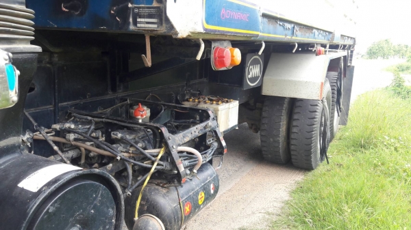 รถสวยๆ10ล้อ  270แรงม้า 2เพลา ระบบลากพ่วง  (รถห้างแท้)  พร้อมใช้งาน   เล่มติดมือ...