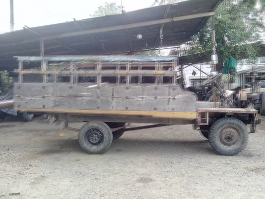 อีแต๋นพร้อมเครื่อง อีแต๋นพร้อมเครื่อง