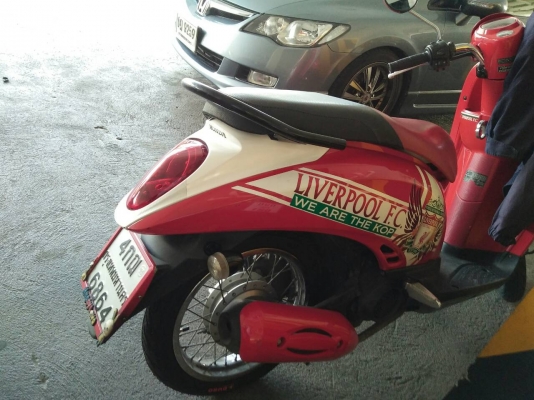 ต้องการขาย สกูบปี้ ลายหงส์แดง สำหรับสาวก สถาพดี