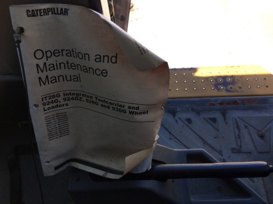 อัพเดทรูป CAT 928G นำเข้าจากญี่ปุ่น ตอนนี้ถึงเมืองไทยแล้วครับ ใช้งาน 4 พันกว่าชั่วโมง