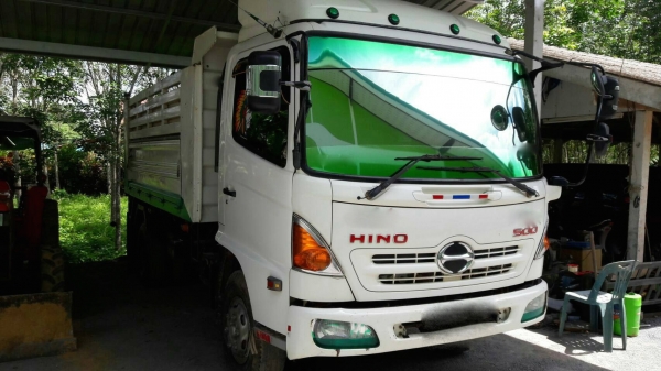 รถฮีโน่ 6 ล้อดั้ม FC9J  175 แรงม้า. ปี 56. , ( รถวิ่ง 8x,xxx กม. )     สนใจติดต่อ  081 - 6079515