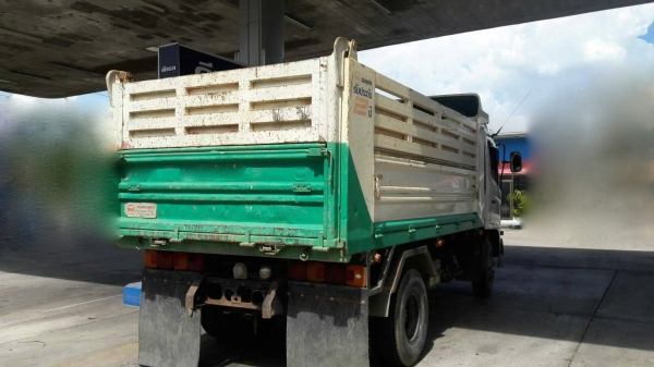 รถฮีโน่ 6 ล้อดั้ม FC9J  175 แรงม้า. ปี 56. , ( รถวิ่ง 8x,xxx กม. )     สนใจติดต่อ  081 - 6079515