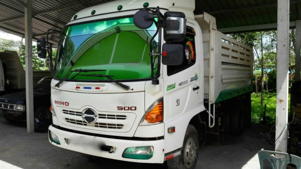 รถฮีโน่ 6 ล้อดั้ม FC9J  175 แรงม้า. ปี 56. , ( รถวิ่ง 8x,xxx กม. )     สนใจติดต่อ  081 - 6079515