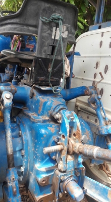 ขายรถไถ ford 6610 ปั้มเหลี่ยม หัวฉีดเตี้ย ไอดีโต เสื้อลาย มีเล่มทะเบียน