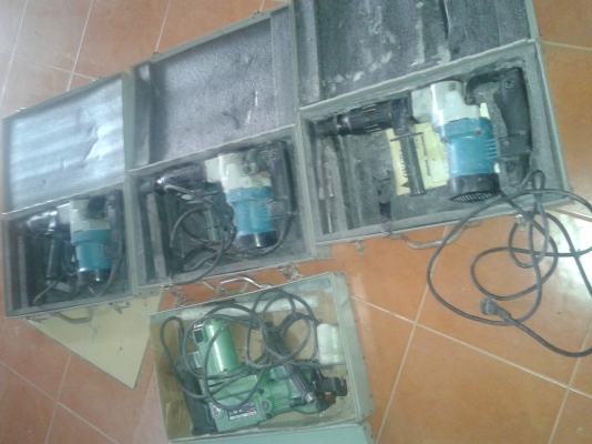 สว่านเจาะพื้นไฟฟ้า