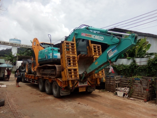 รับขนย้ายเครืองจักทั้วประเทศครับ 0806802259