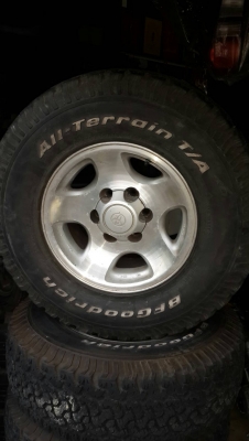 265/75R16 BF Goodrich แม๊ก 6 รู แลนคูเซอร์ ชุด 4 ล้อ   tel.081-4273941 ไอดีไลน์ 0814273941