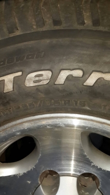 265/75R16 BF Goodrich แม๊ก 6 รู แลนคูเซอร์ ชุด 4 ล้อ   tel.081-4273941 ไอดีไลน์ 0814273941