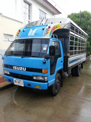 ขายด่วน 6 ล้อประกอบ