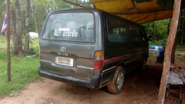 ขายรถ  ตู้TOYOTA ไฮเอส หัวจรวด เครื่อง 2500ccปี 2534 เครื่อง l.H112  สภาพพร้อมใช้ราคา  60,000บาท