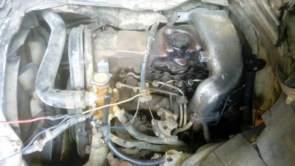 ขายรถ  ตู้TOYOTA ไฮเอส หัวจรวด เครื่อง 2500ccปี 2534 เครื่อง l.H112  สภาพพร้อมใช้ราคา  60,000บาท