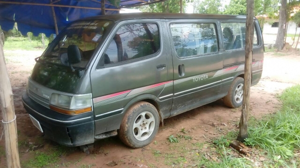 ขายรถ  ตู้TOYOTA ไฮเอส หัวจรวด เครื่อง 2500ccปี 2534 เครื่อง l.H112  สภาพพร้อมใช้ราคา  60,000บาท