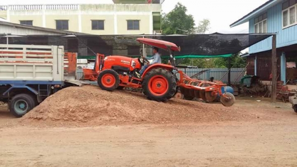 ปัญญาแทรคเตอร์..จัดมาให้ครับ ด่วน!!!คูโบต้า L4708 ใบมีดคานล่างพร้อมผาน6&times;24 รถไร่สีเดิมๆ