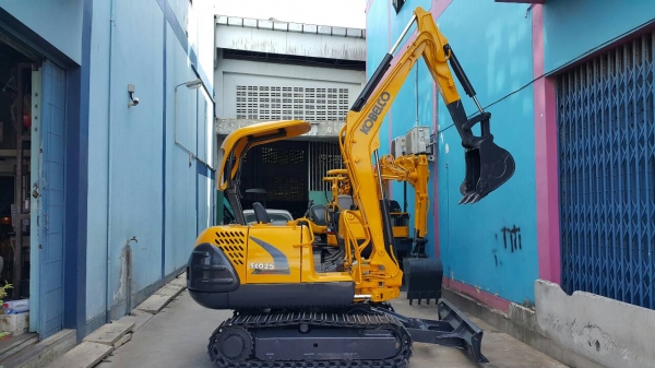ขาย รถขุด KOBELCO รุ่น SK025 มือสองญี่ปุ่น แทรกเหล็ก สลัก บูท เอวแน่น 100\% ปั้มนิ้ว สวย พร้อมใช้งาน ทำงานไว มือถือ/LINE ID : 0818753444