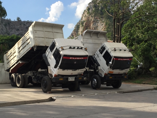 ขายด่วน หลงเทอร์โบยูโรวันปี44 กับหลง528เทอร์โบปี55ตัวสุดท้าย ก่อนเป็นตัวM6