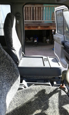 ขายหกล้อดั้ม ประกอบเครื่อง 6BF1 175แรง เพาเวอร์ยาง8.25 เบรกจิฟฟี่ แอร์เย็น ช่วงล่าง FBR สภาพพร้อมใช้งาน เอกสารพร้อมโอน สนใจติดต่อ 0835978069 ต่อรองได้