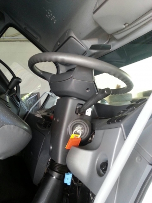 อีซูซุnrr190สีชาวปี57ยาว5เมตร60วิ่ง2หมื่นโลเดิมๆยางเรเดียลทั้งคันสภาพป้ายแดงราคา1,150,000บาทคุยได้เจ้าของขายเองครับเอกสารครบพร้อมโอน