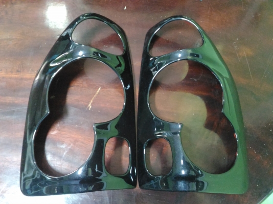 ครอบไฟท้าย D- MAX