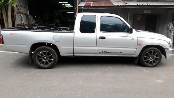 ขายกะบะD4Dปี46  2003 ราคาเบา ฯ 190000