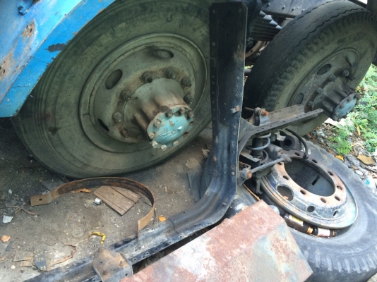 ขายหัวลาก ISUZU หัวนอก ไม่มีเครื่อง และ เกียร์